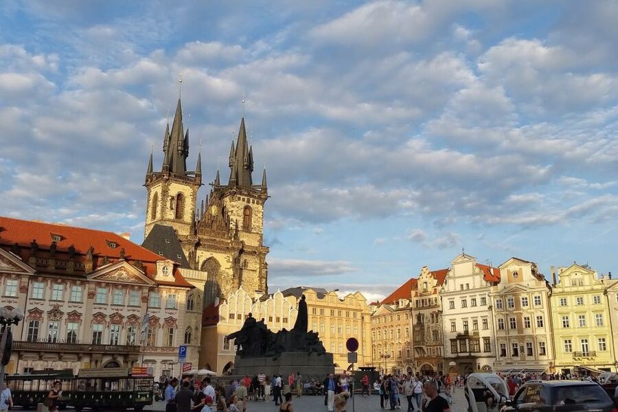 Prague: Historic City Center Bus Tour with Top Sights - Old Town Square to the Municipal House: Starting With Prague’s Best Introduction