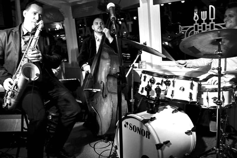 Prague: Jazz Boat Cruise with Live Concert and Optional Meal - Why this jazz boat cruise feels like Prague at an easy pace