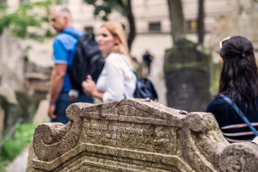 Prague: Jewish Quarter Walking Tour with Admission Tickets - Dress Code and Comfort Rules That Can Save Your Tour