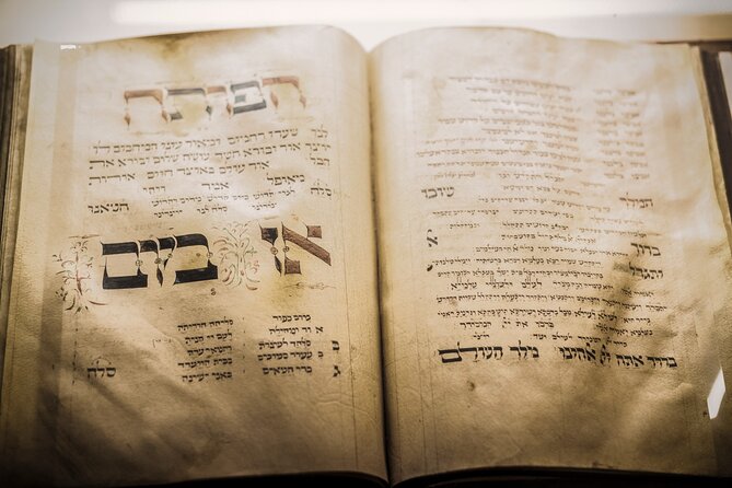 Prague: Jewish Quarter Walking Tour with Admission Tickets - Getting Oriented at Get Prague Guide, Maiselova 5