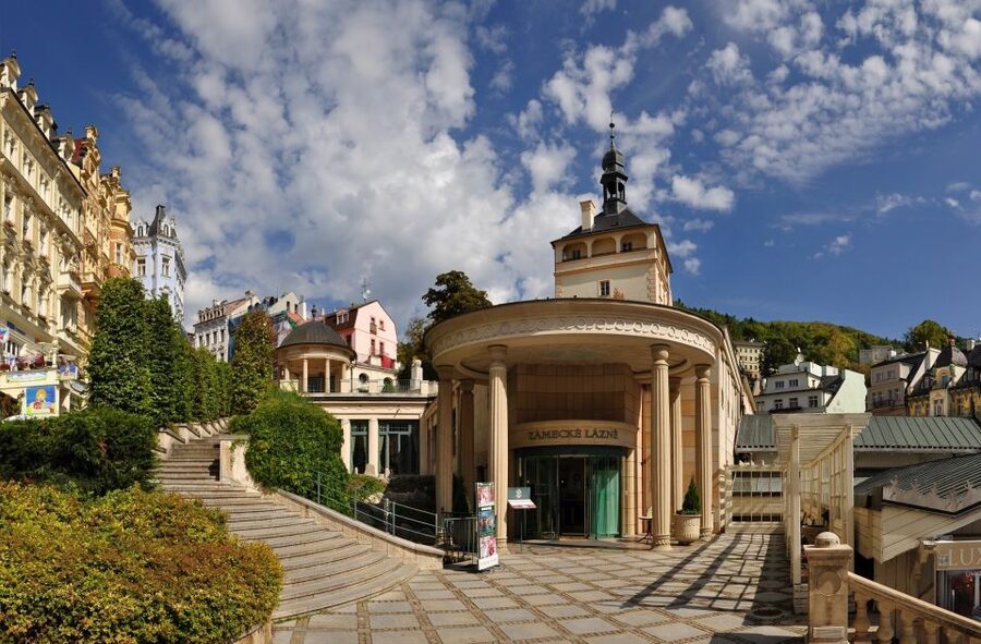 Prague: Karlovy Vary Tour with Lunch and Moser Museum Visit - Who should book, and who should skip this Karlovy Vary day trip