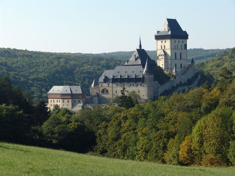Prague: Karlštejn Castle Guided Tour with Entry Ticket - Practical tips to make your day smoother