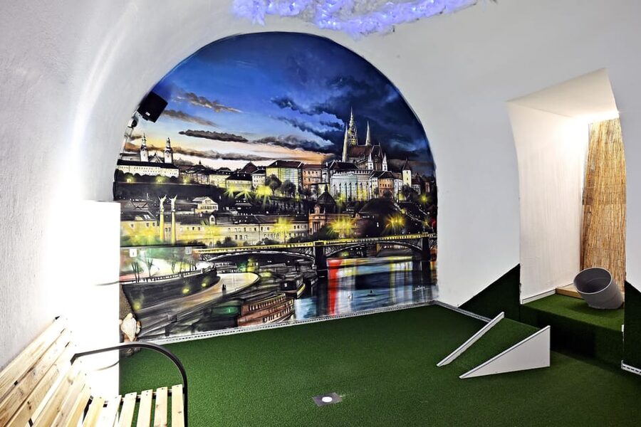 Prague: Mazemania Miniature Golf Experience - Mazemania Mini-Golf, The Fast Pitch