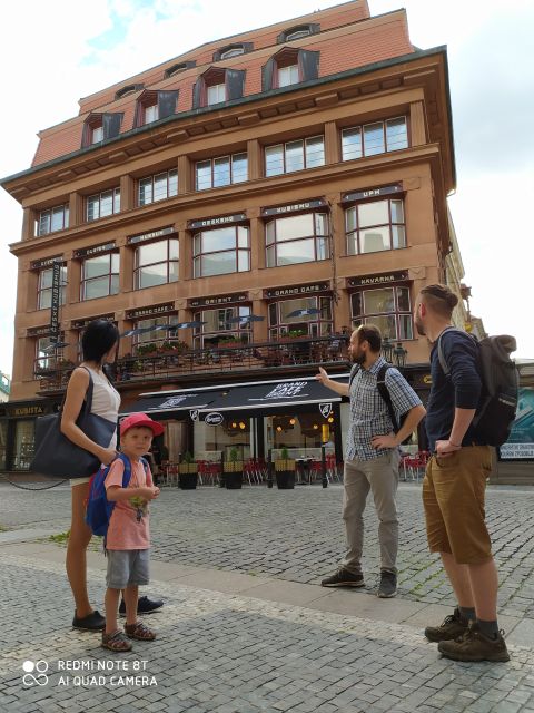 Prague: Old, New, and Jewish Towns Guided Walking Tour - Jewish Town Focus: Memory, Identity, and City Detail