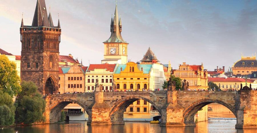 Prague: Old Town and Charles Bridge Tour - The Meeting Point at the Municipal House: Starting With the Right Energy