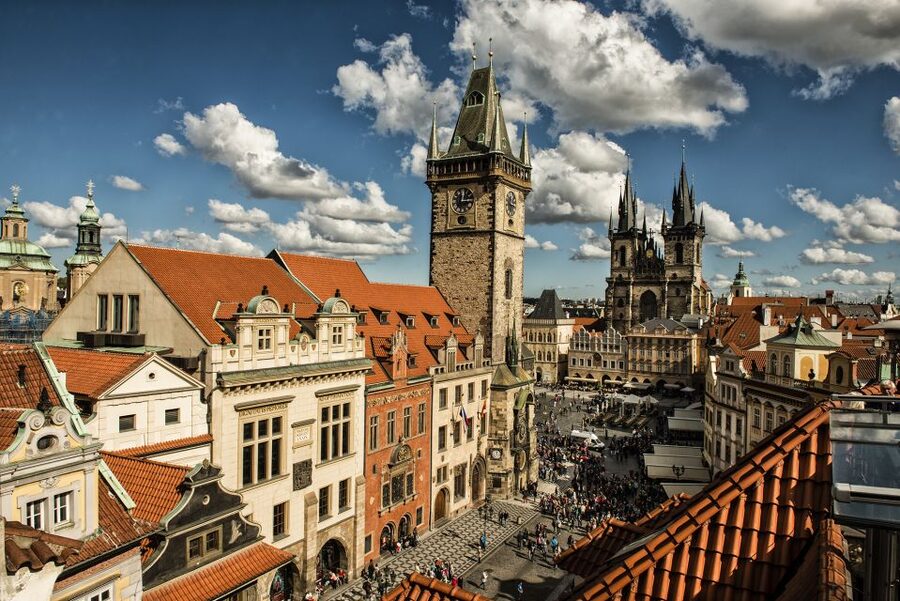Prague: Old Town and Jewish Quarter 2-Hour Walking Tour - Theater of the Estates and the Powder Tower, Easy Wins for First-Timers