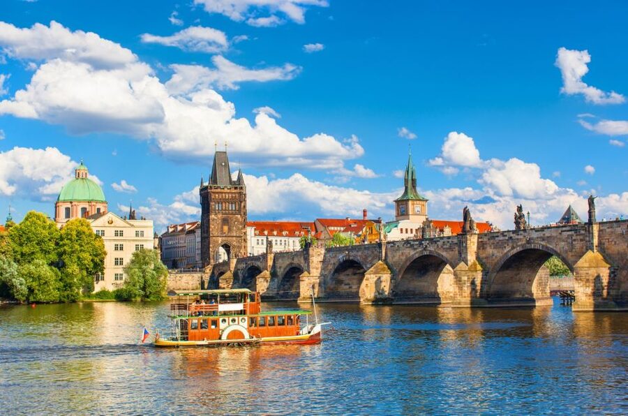 Prague Old Town Family Tour, Attractions, Royal Castle - Why this Prague Old Town family tour feels easier than DIY