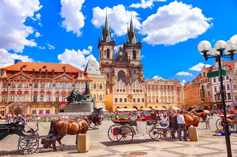 Prague Old Town Family Tour, Attractions, Royal Castle - Timing, crowds, and church closures: the real-world considerations