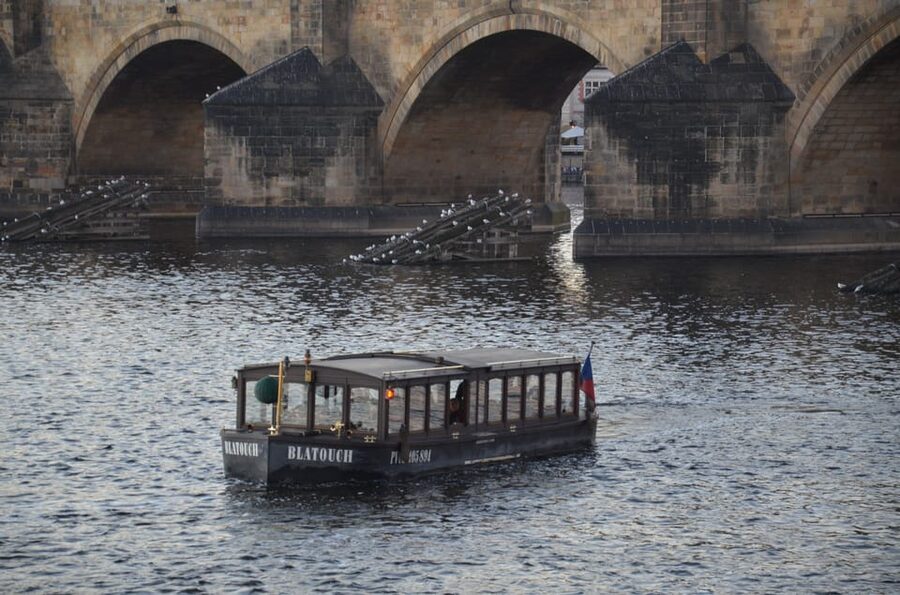 Prague: Old Town Guided Walking Tour and City Boat Ride - Key highlights you will feel right away