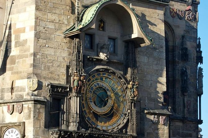 Prague Old Town New Town and Jewish Quarter Morning Tour - The big idea: a morning walk that stitches Prague together