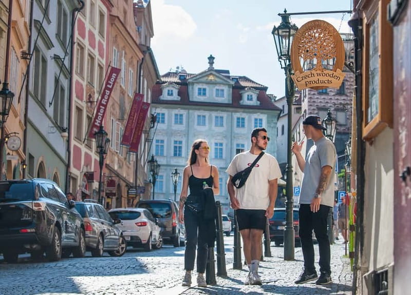 Prague: Old Town, Prague Castle & River Cruise Day Tour - Why this Prague day tour works better than doing sights one by one