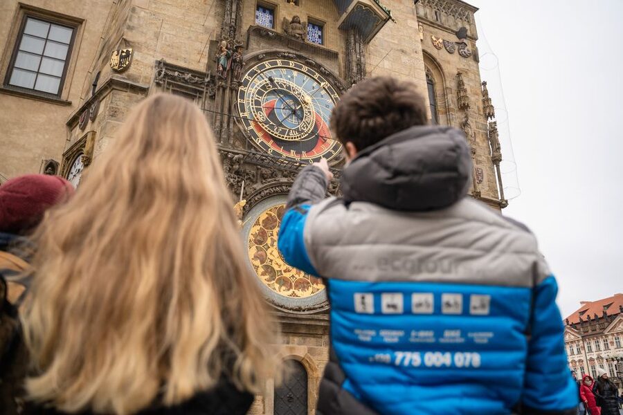 Prague: Old Town Private Walking Tour with Hotel Pickup - Hotel Pickup in Prague 1: Getting Started Without Fighting the Streets