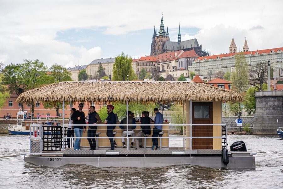 Prague: Party Tiki Boat Sightseeing Cruise with Drinks - Best Time to Go and How to Pair It With the Rest of Your Day