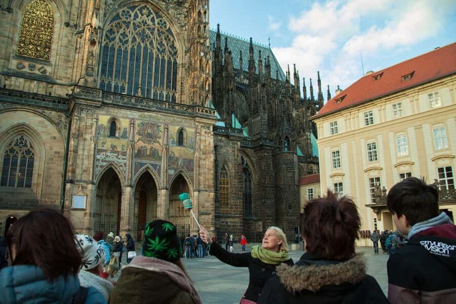 Prague: Prague Castle & Charles Bridge – guided tour in German - Charles Bridge to Lesser Town: Legends, Landmarks, and Flow