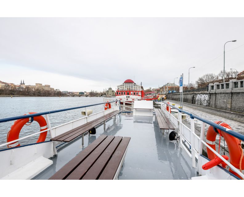 Prague: Private Beer Boat Cruise with Unlimited Beer - FAQ