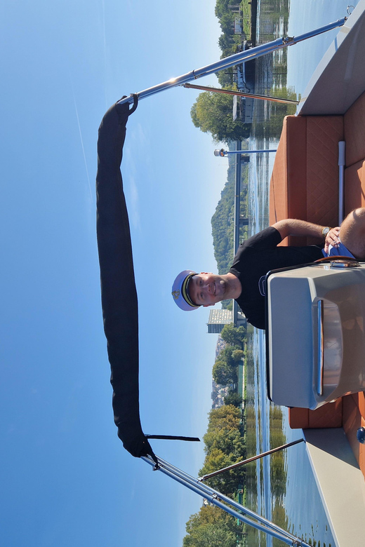 Prague Private Boat Tour - Who this tour suits best