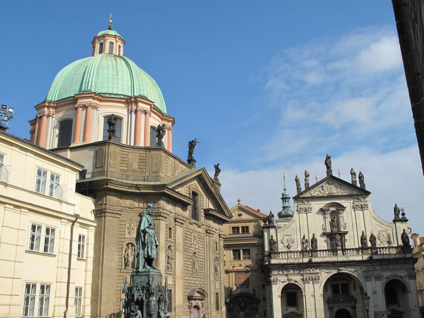 Prague: Private City Tour by Minivan - FAQ