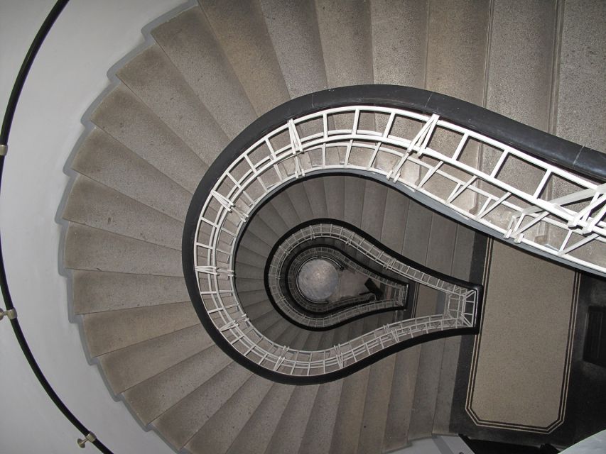 Prague: Private Cubism & Art Nouveau Walking Tour - Cubist Architecture Stops: How to Spot the Rare Stuff