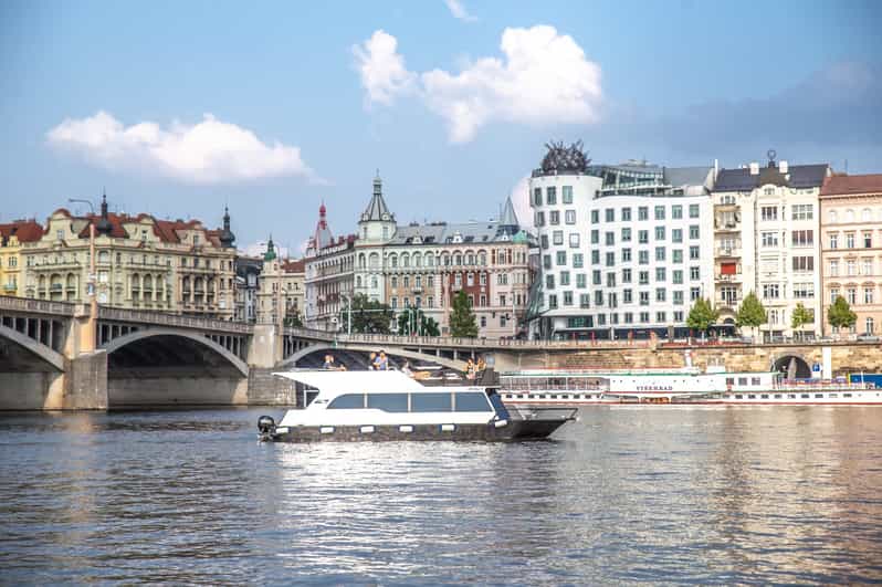 Prague: Private River Cruise with Unlimited Beer or Prosecco - Why a private 3-hour yacht on the Vltava is such a good Prague move