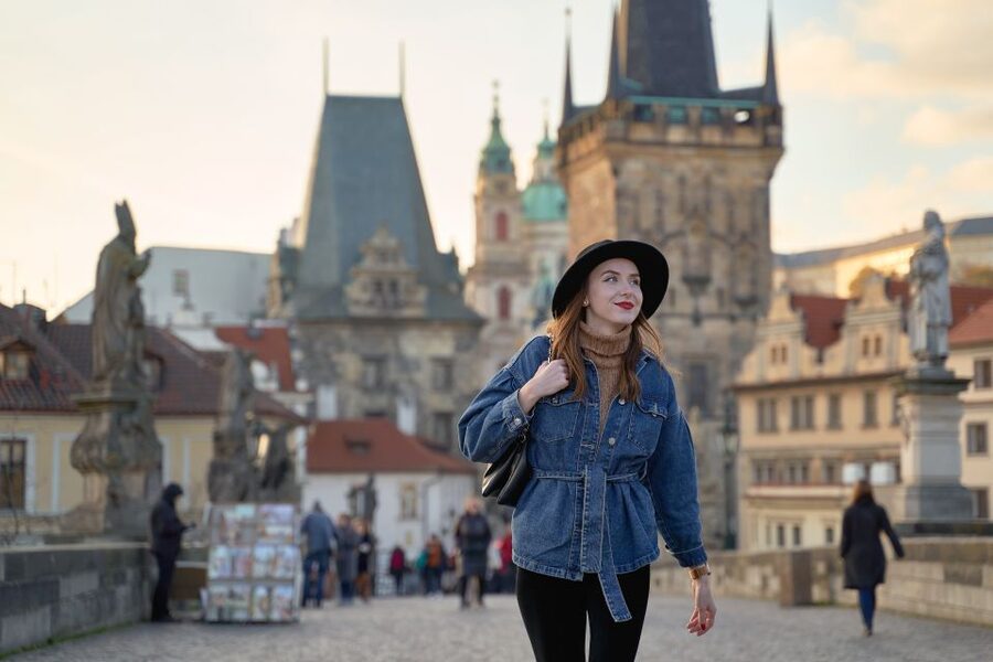Prague: Professional Photoshoot at Charles Bridge - Charles Bridge Photos in Real Time, Without the Guesswork