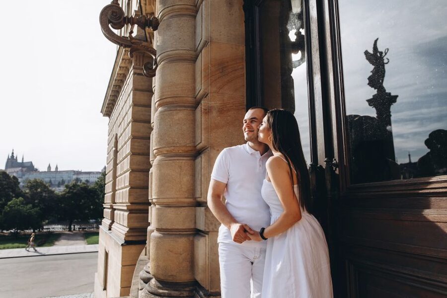 Prague: Professional Photoshoot at Prague Castle - Who this Prague Castle photoshoot suits best