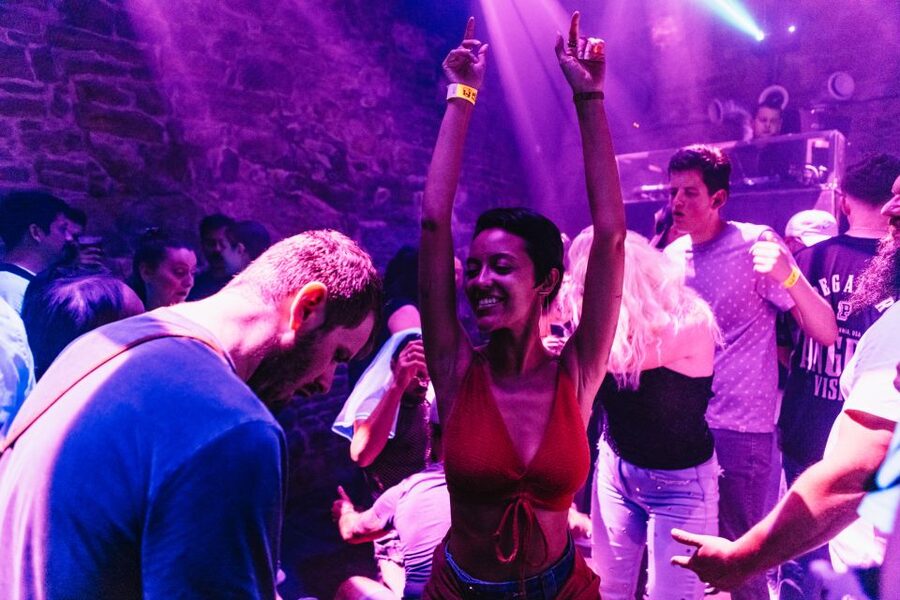 Prague: Pub Crawl with Unlimited Drinks & 5-floor Club Entry - Pricing and value: what $40 buys you in Prague nightlife time