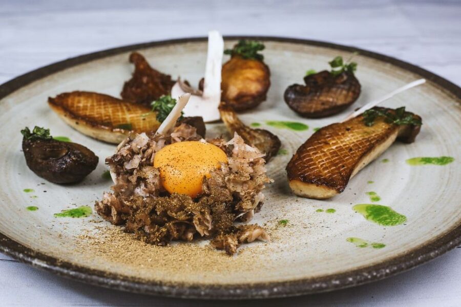 Prague: Savor 10 Course Dinner in Chef’s Kitchen - Drinks and Pairings: Lemonade Included, and How Wine Fits
