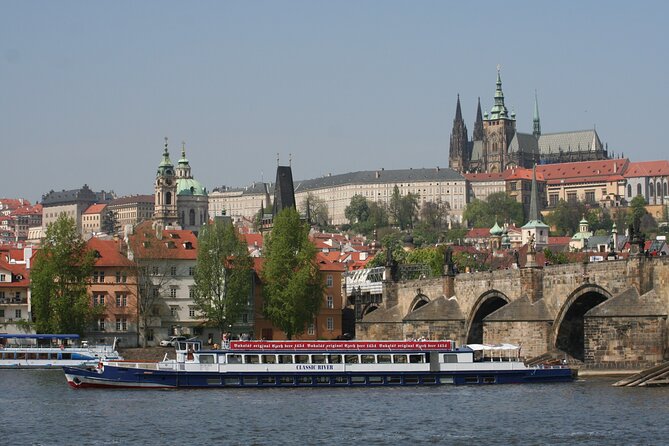 Prague: Sightseeing Boat Cruise with Buffet Dinner - Why This Vltava Buffet Cruise Works as a Prague Night Plan