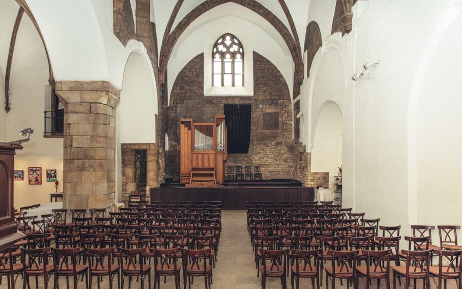 Prague, St. Martin: The Best of World & Czech Music - The Set List, Piece by Piece: What to Listen For