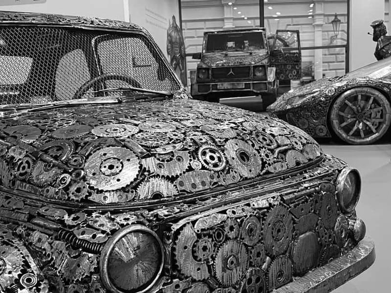 Prague: Steel Art Museum Entry Ticket - Workshops, photo ops, and the souvenir-photo caution