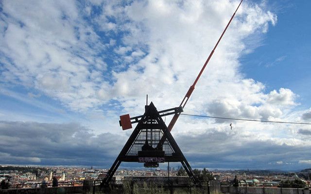 Prague: Stunning Viewpoints, Castle, City & Park E-Bike Tour - Letná Park Viewpoints: Where the City Looks Like a Picture, Without the Crowds Feeling Too Heavy
