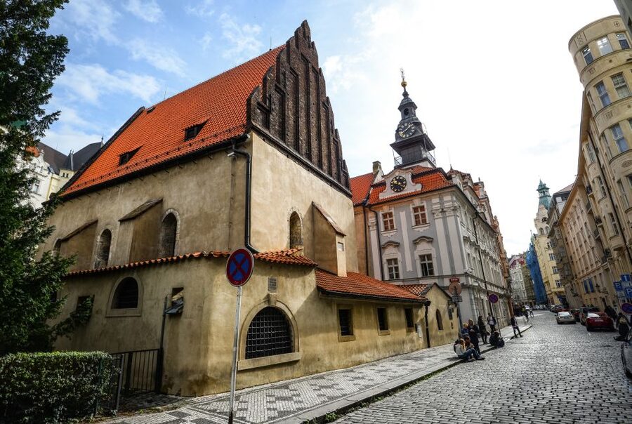 Prague: Synagogues and Jewish Quarter Private Walking Tour - What to plan for on the day (so the tour feels easy)