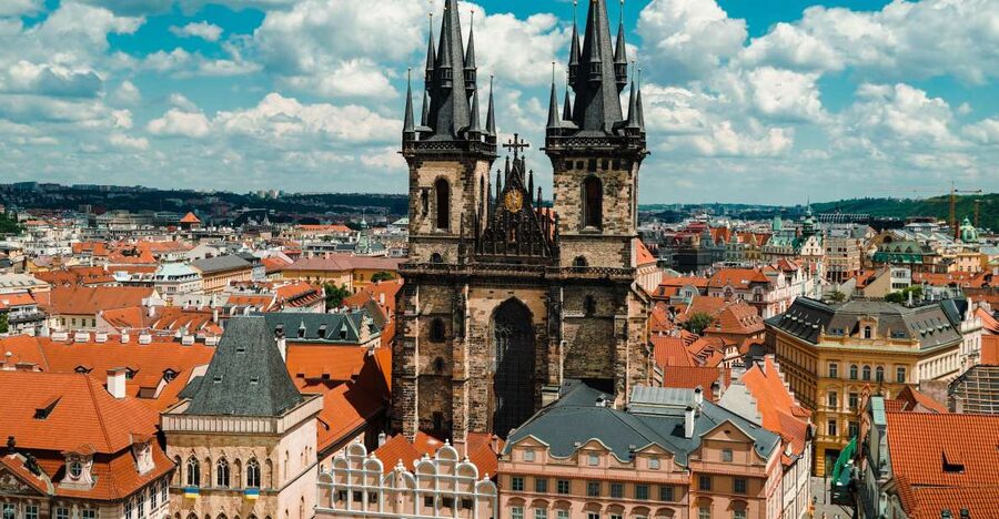 Prague: Top Sights and Historic Center Introduction Tour - Coffee and rest stop: a small break that keeps the walking tour enjoyable