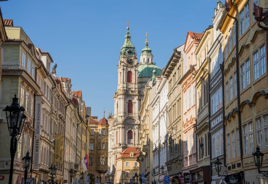 Prague Tour in Spanish - The “why” behind Prague: Vltava first, then the city’s turning points