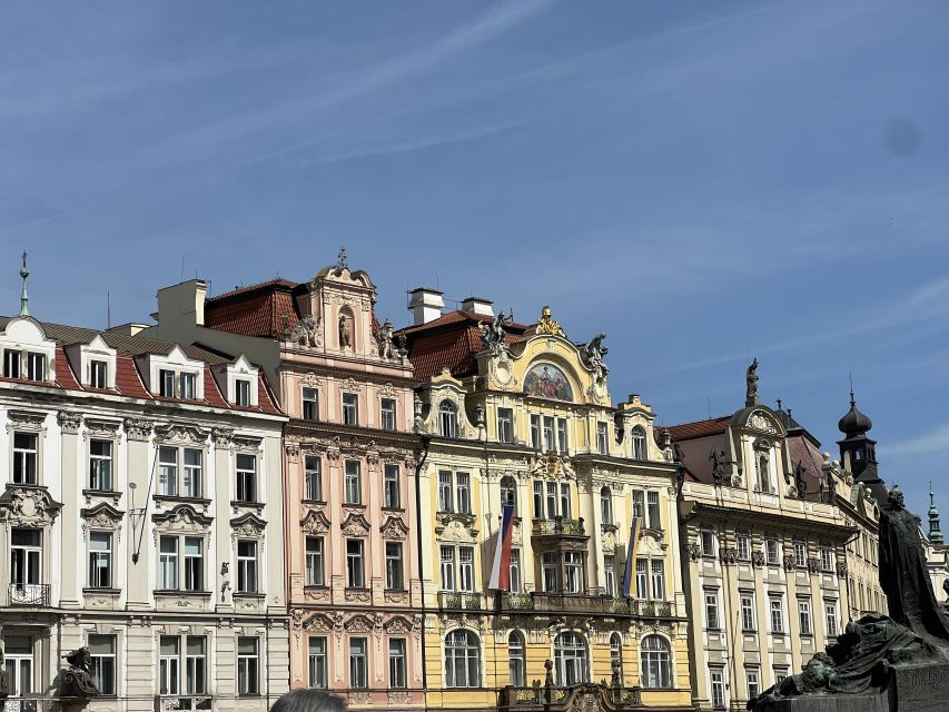 Prague Tour in Spanish - Wheelchair accessible, but still a walking tour