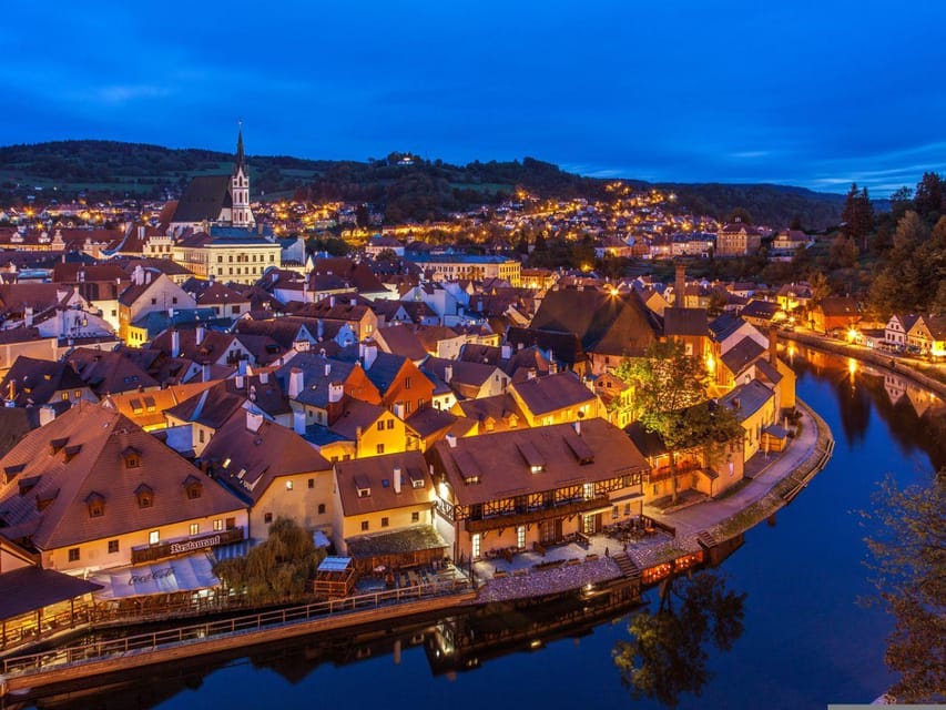 Prague: Transfer to Vienna via fabulous Cesky Krumlov - Lunch Timing in Český Krumlov: How to Eat Local Without Losing the Day