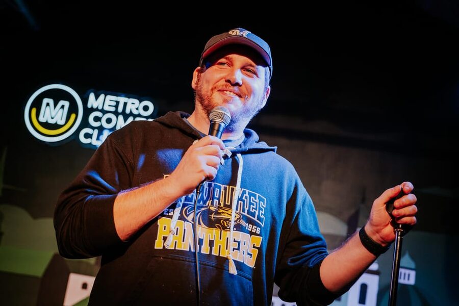 Prague: Tuesday Stand-Up Comedy in English - What actually happens during the 90 minutes