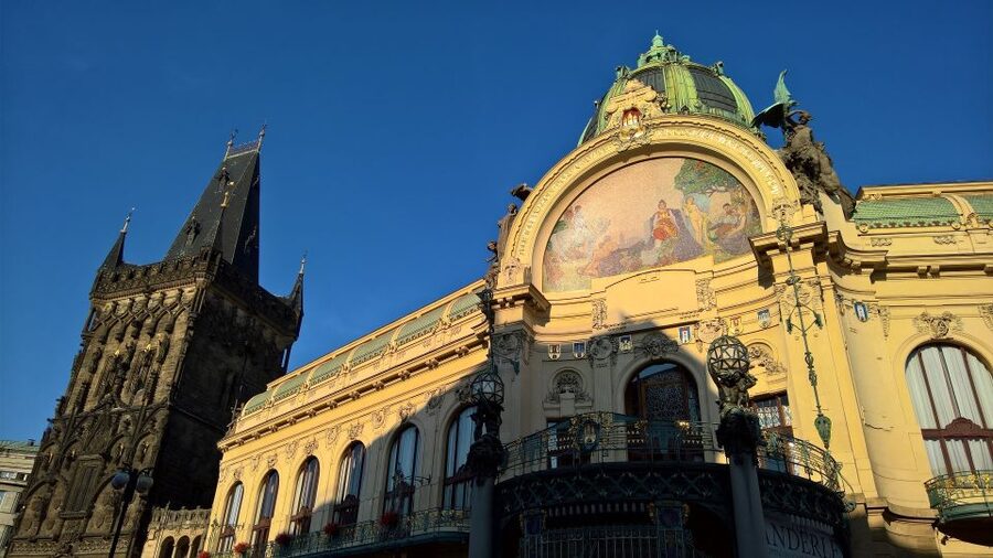Prague: Vintage Car Ride and Walking Tour - Vintage Car First, Castle After: How the 3 Hours Work