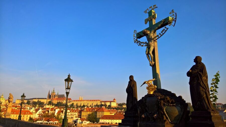 Prague: Vintage Car Ride and Walking Tour - Prague Castle With a Guide: More Than the Photo