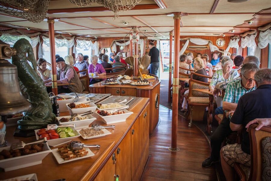 Prague: Vltava River Evening Dinner Cruise - The Vltava Lock Passage: The Part That Can Add Time