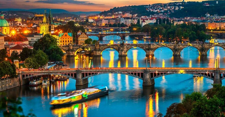 Prague: Vltava River Night Cruise with Buffet - Landmarks From the Best Seats in Town: River-Level Sights
