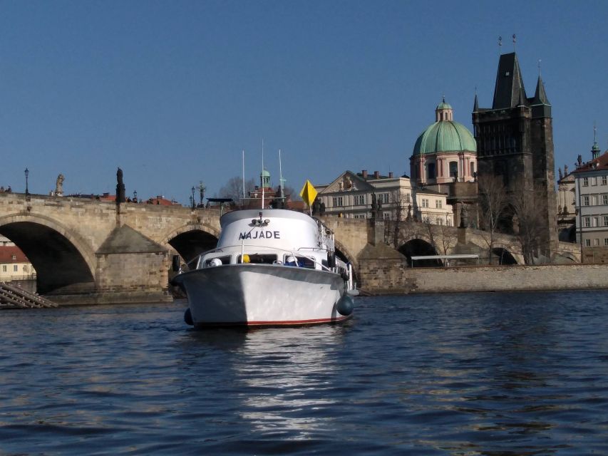 Prague: Vltava River Private Boat Party with Drinks - Drinks and service: how the party stays fueled on the Vltava