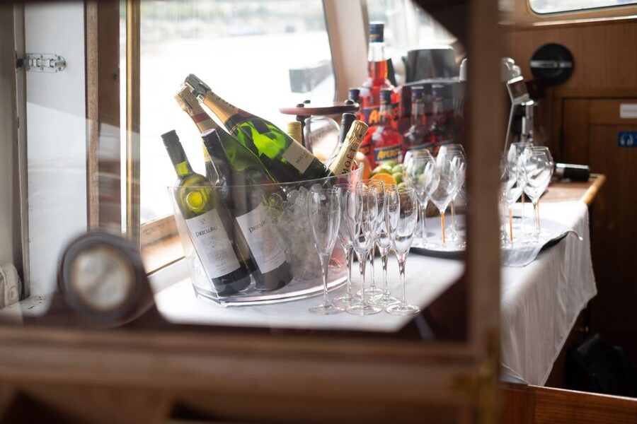 Prague: Vltava River Private Boat Party with Drinks - Where this experience fits best (and who it might not)
