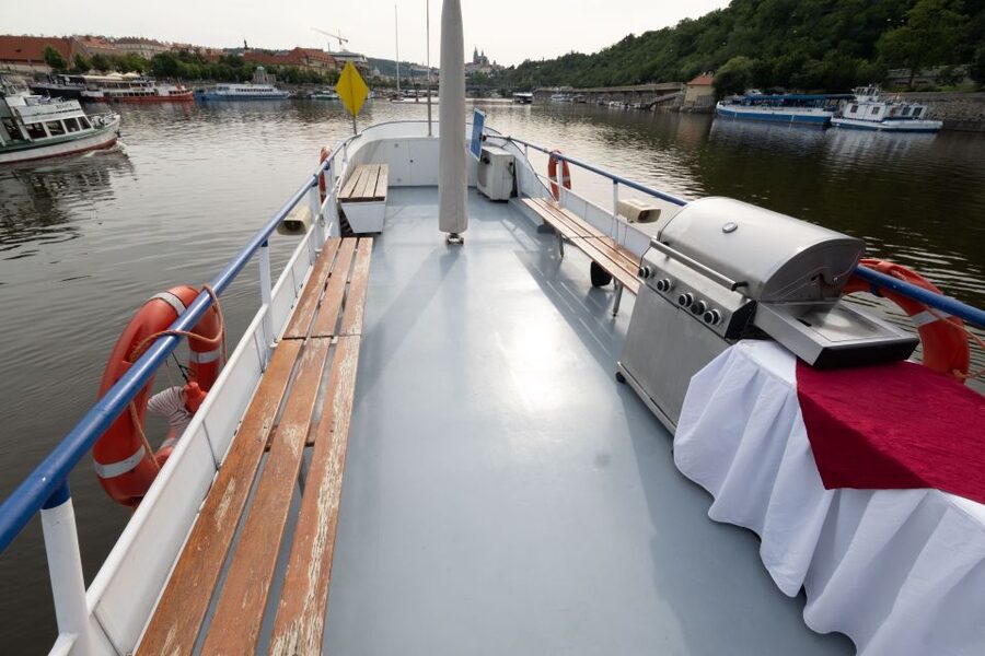 Prague: Vltava River Private Boat Party with Drinks - Price and value: $51 per person for a private boat vibe
