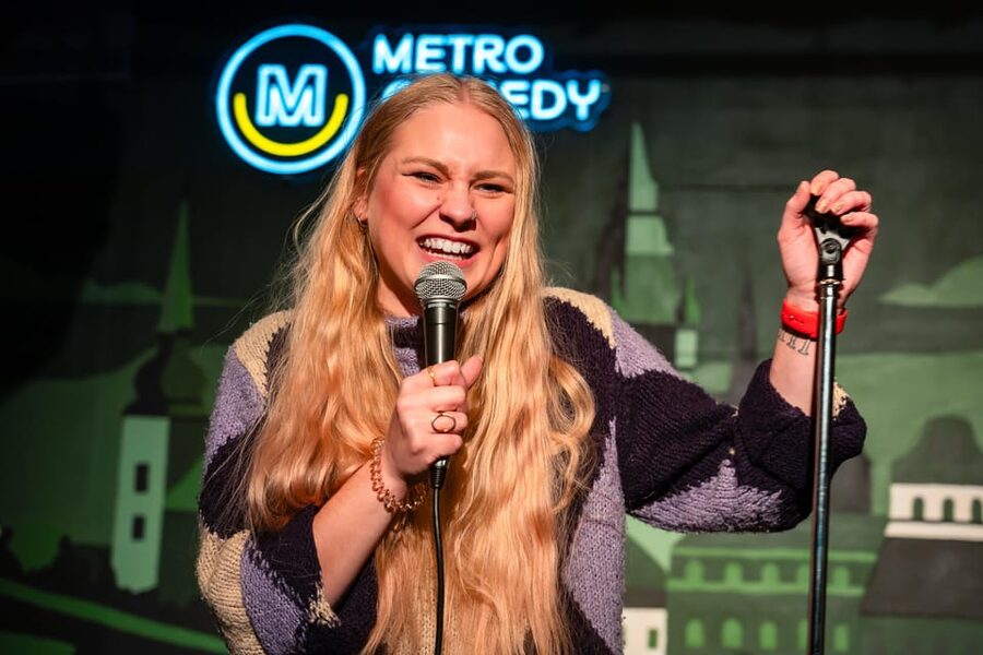 Prague: Wednesday Stand-Up Comedy in English - The 90-Minute Flow: How the Night Usually Runs