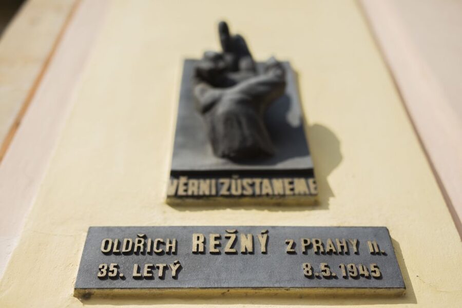 Prague: World War 2 and Operation Anthropoid Walking Tour - Wenceslas Square and the weight of occupation politics