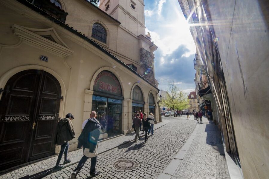 Prague: World War 2 and Operation Anthropoid Walking Tour - Price and pacing: value for $32, if WWII history is your thing