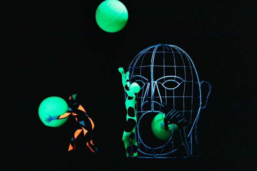 Prague: WOW Show Black Light Theater - Audience participation: how you get pulled into the performance