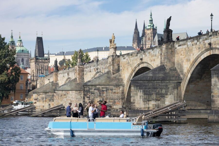 Private Boat Cruise With Unlimited Prosecco - Key Things I’d Book This For