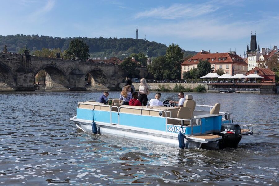 Private Boat Cruise With Unlimited Prosecco - Boarding at U Bukanyra Houseboat and Botel Albatros